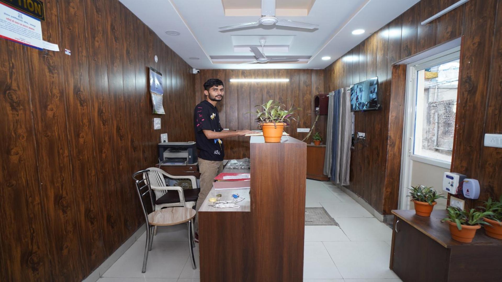 Hotel Apoorv - Near Jaipur Railway Station Exterior photo